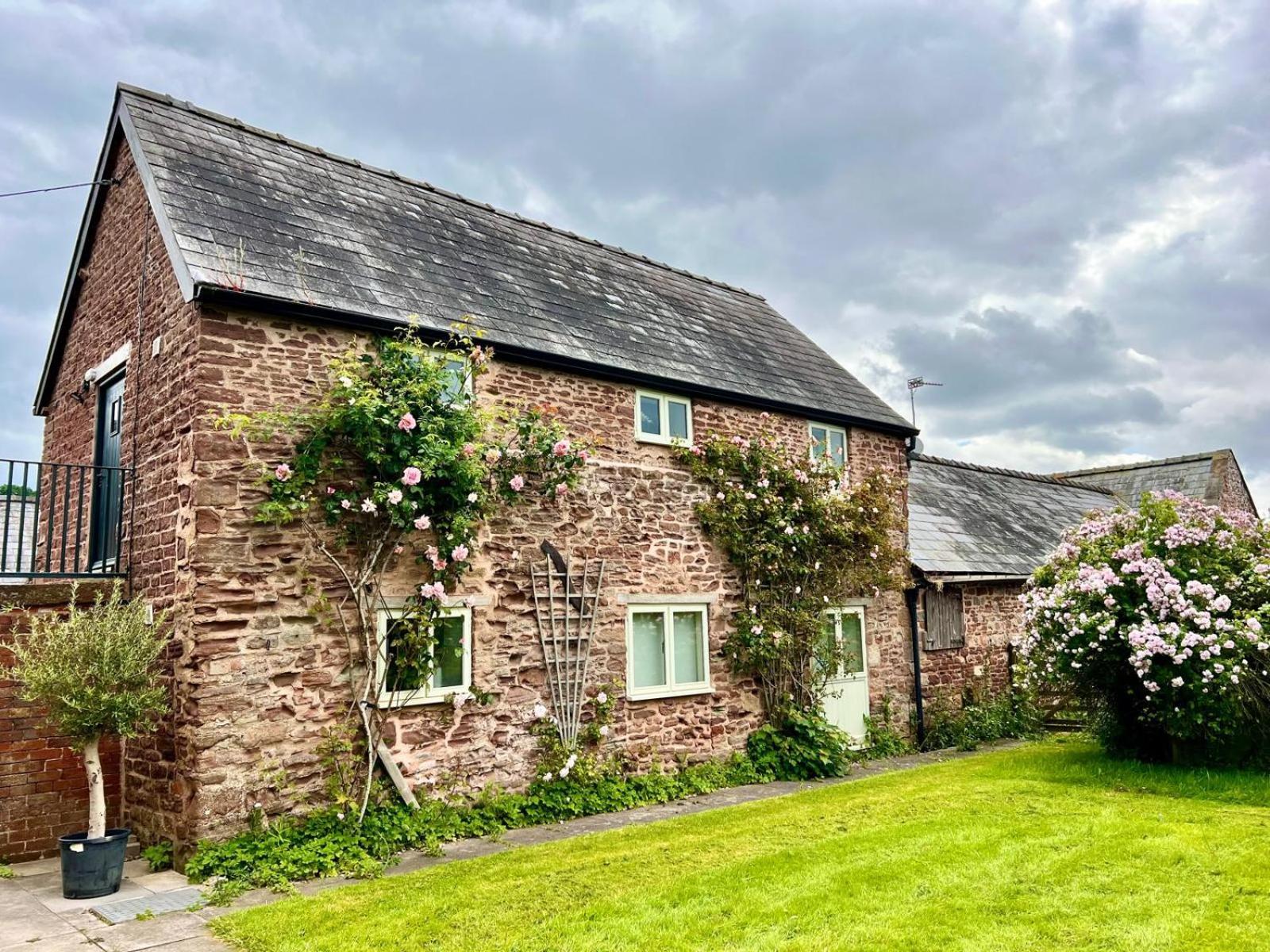 Abenhall Cottages Mitcheldean Buitenkant foto